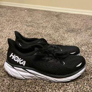 Hoka Clifton 8